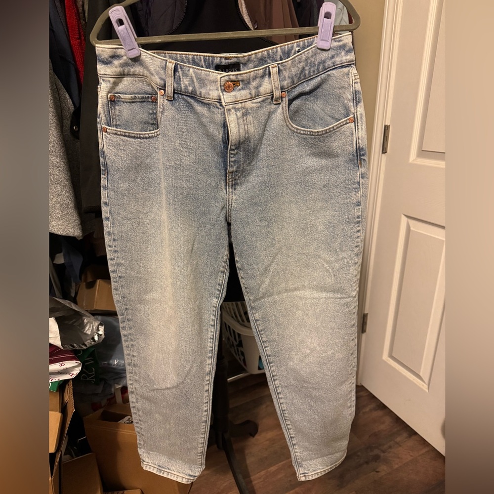 Talbots Women's Light Wash Straight Leg Everyday Relaxed Jeans 12P